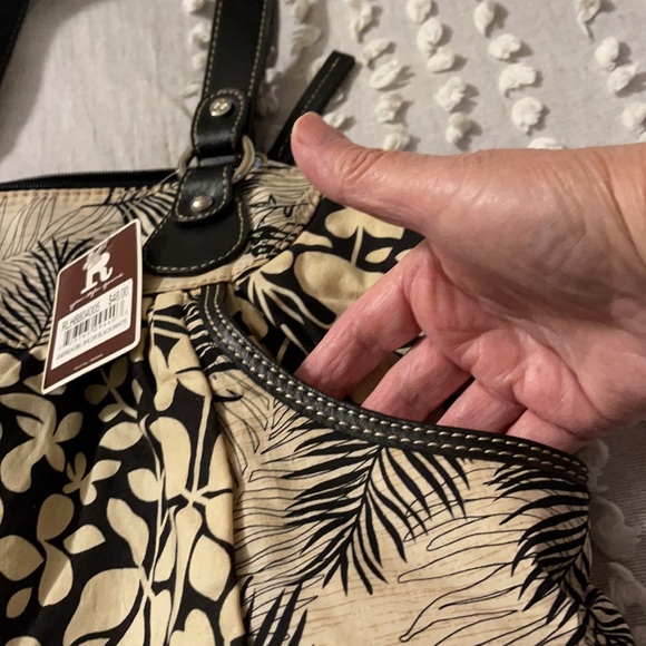 RELIC Shoulder / Tote bag - Picture 4 of 9